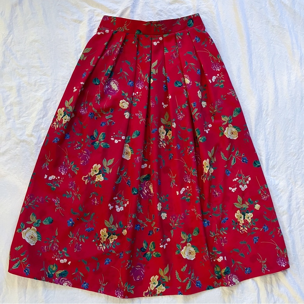 Midi Red Floral Skirt With Pockets!!